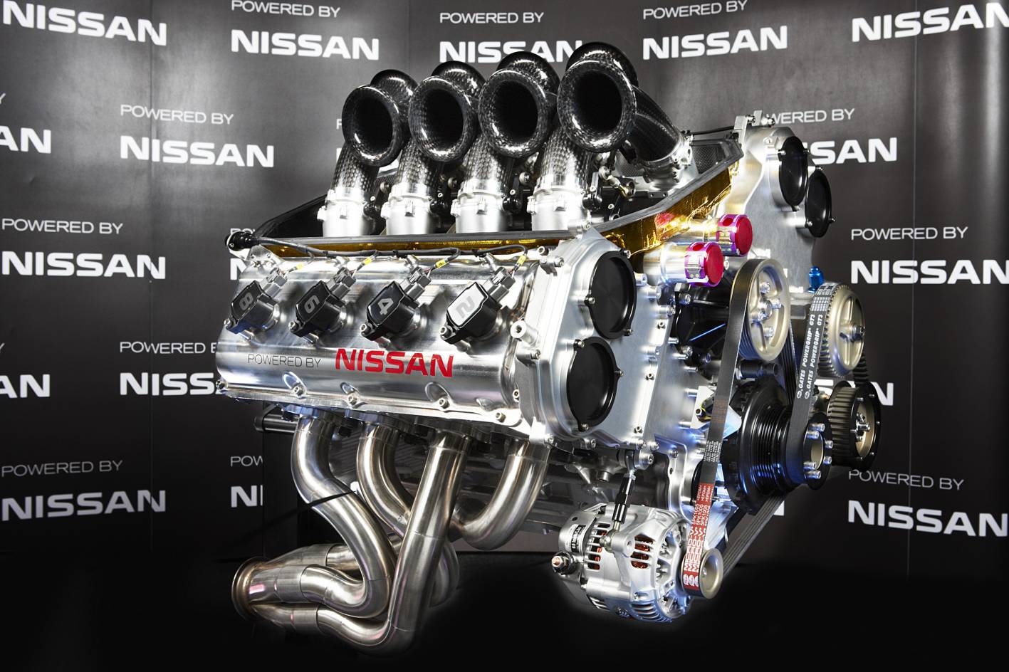 Nissan v8 supercar teams